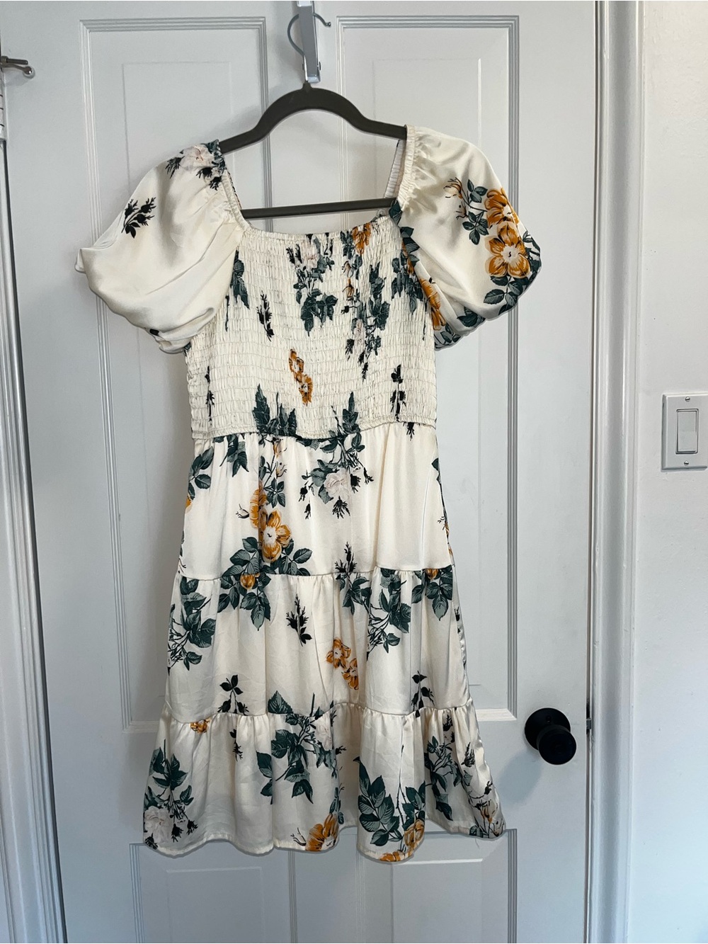 Girls Cream Floral Puff-Sleeve Smocked Dress